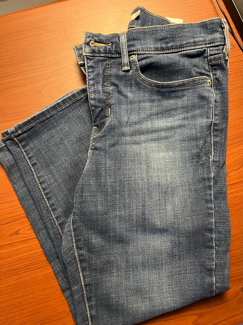 Levi's Women's Capri - Medium Blue